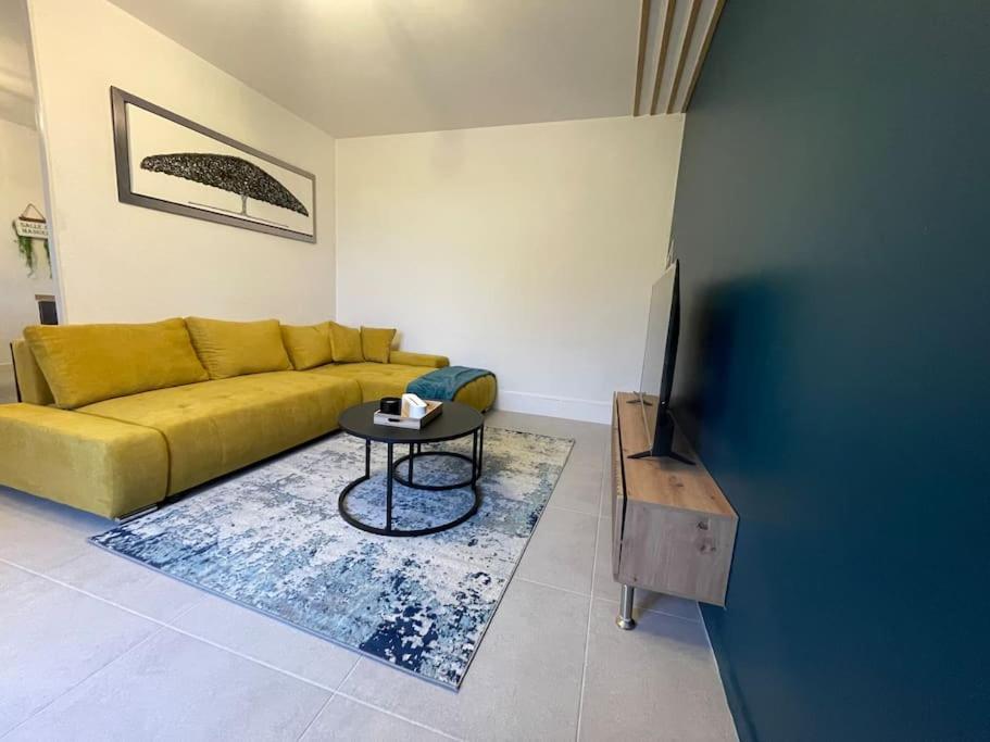 Charnay-lès-Mâcon Le Loft Du Centre Ville Billard & Baby-Foot Au Porte De Macon מראה חיצוני תמונה